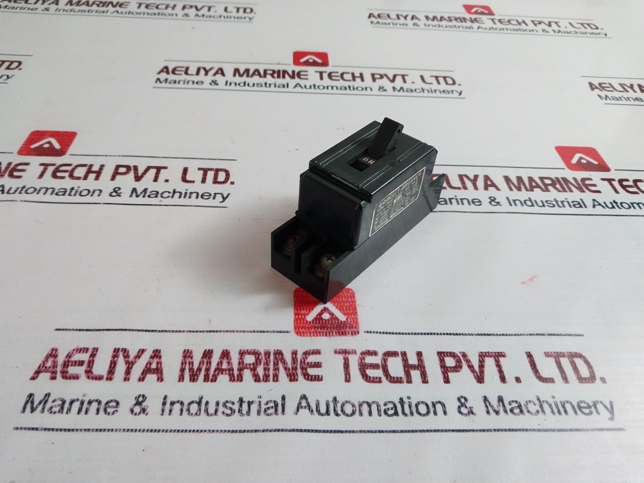 Tempearl Jb-32 30A Circuit Breaker