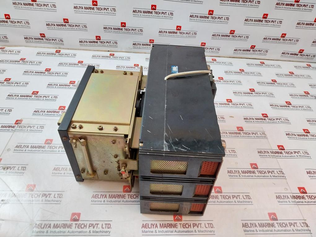 Terasaki Tl-800F Tembreak Circuit Breaker W/ Motor Operator Tmc9B 3 Pole 700A