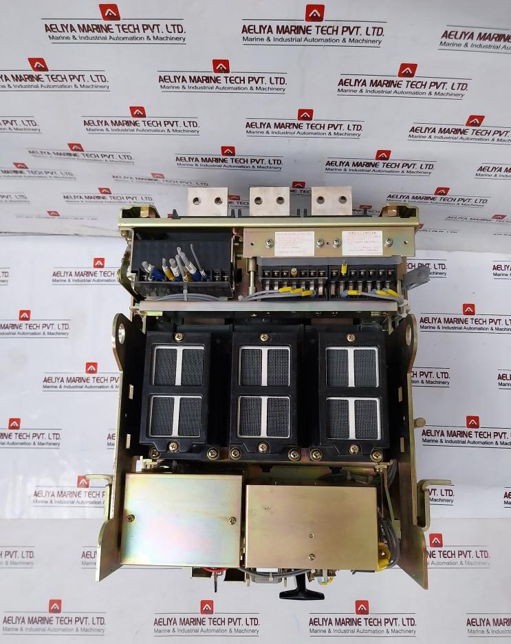 Terasaki At12 Tempower 3-pole Air Circuit Breaker 690 Vac 50/60 Hz 1250A
