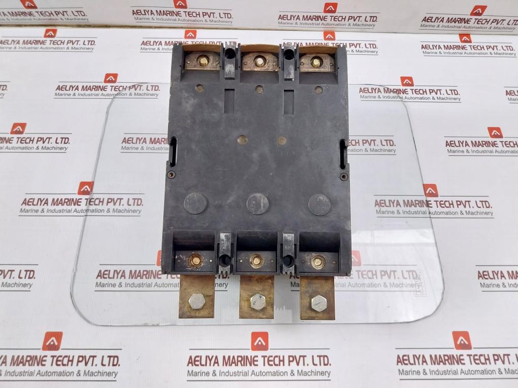 Terasaki Tsd-600 3-pole Molded Case Circuit Breaker Ac 500V 600A