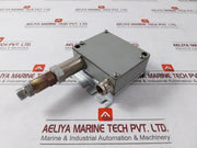 Trafag 8202.84.2210 Pressure Transmitter 0-400Bar-g 0-40Mpa-g 12-32V Dc / 4-20Ma