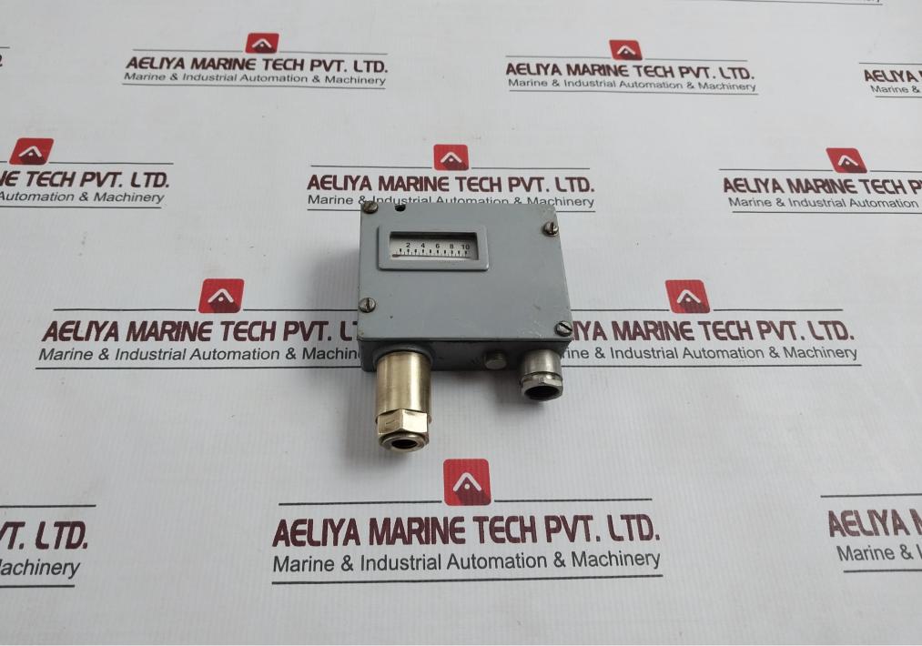 TRAFAG PVF-9 Pressostat Pressure Switch 1-9 BAR IP65 T 70C