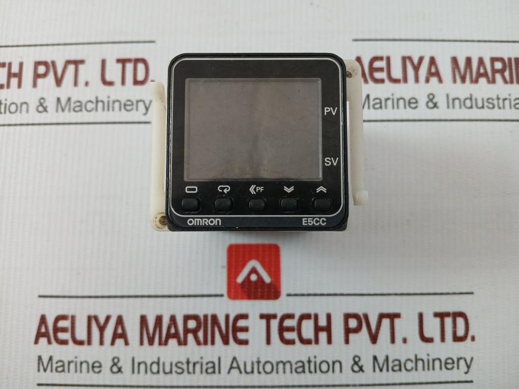 Used 100 To 240vac-50/60hz By Omron  Digital Controller Part No. E5cc-Qx2asm-800