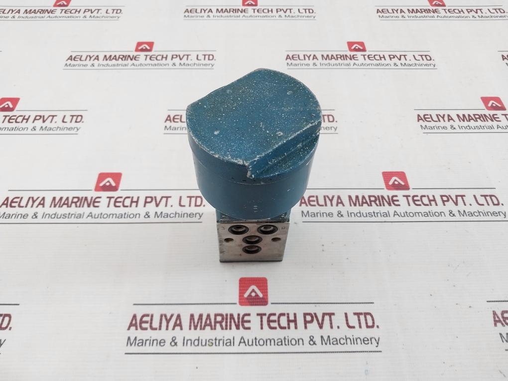 Wabco 3710302000 Pneumatic Directional Control Valve - Used