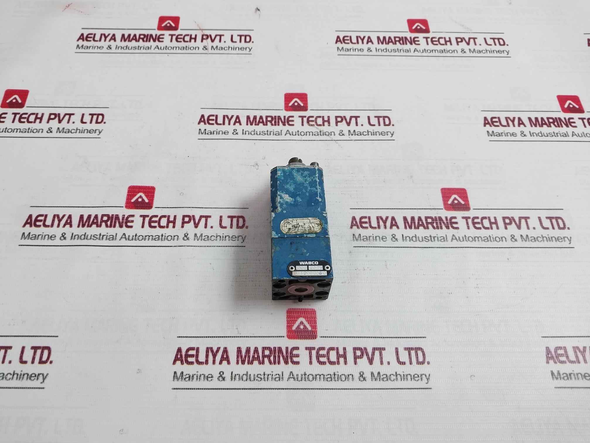 Wabco 3712090050 Directional Control Valve 2379