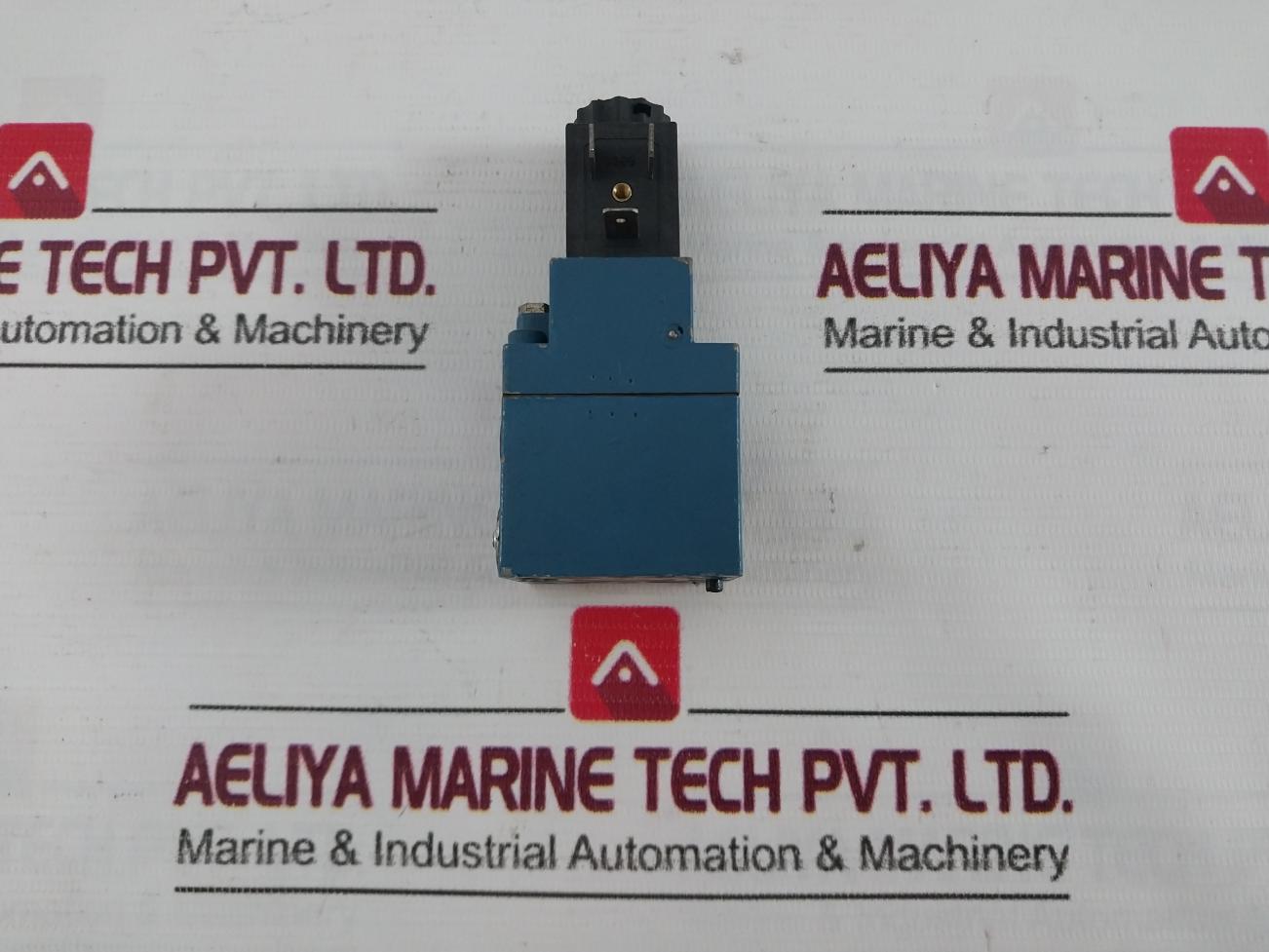 Wabco 3722250220 Pneumatic Directional Valve 24V 10Bar Max