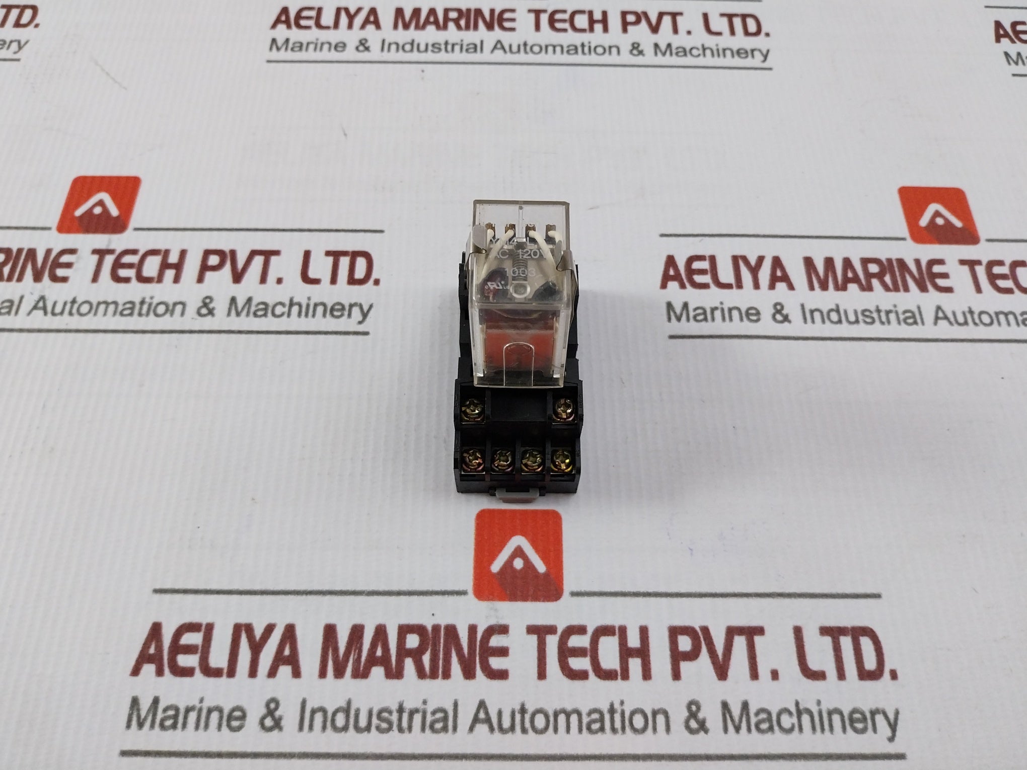 Y.M Tech Ym4-l Relay With Base 10A 300Vac