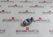 Yamatake-honeywell 1Ls1-j Micro Limit Switch 1/2Hp-125Vac 650-000.016