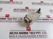 Yamatake 1Ls1-j Micro Limit Switch 480Vac