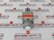Yamatake 1Lx5001 Explosion Proof Raintight Switch 5A-250Vac