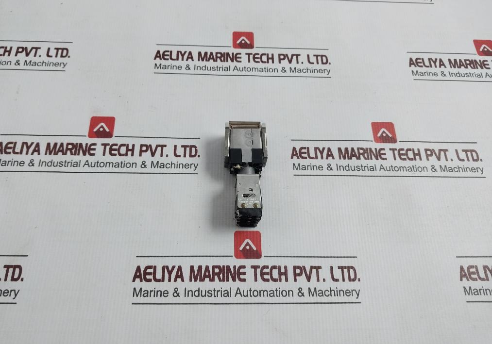 Yamatake Honeywell 2C5101 Micro Switch 2D33L-j,0048A