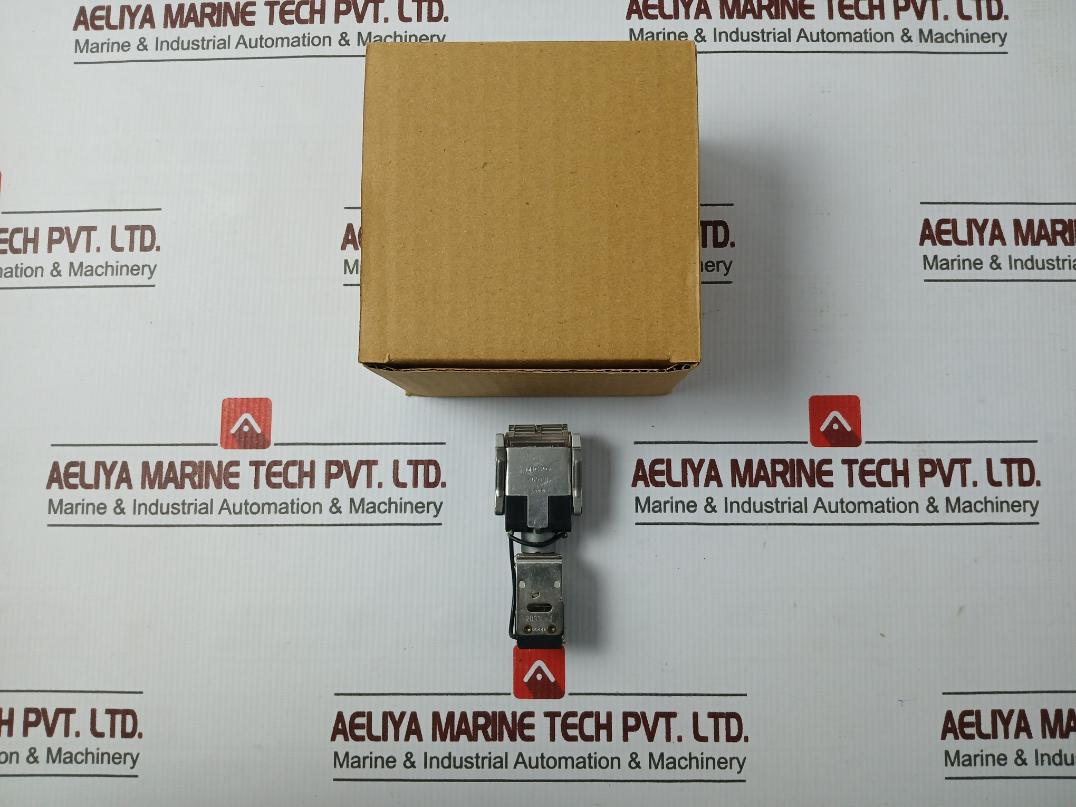 Yamatake Honeywell 2C5101 Pushbutton Micro Switch Indicator Operator 2D33L-j