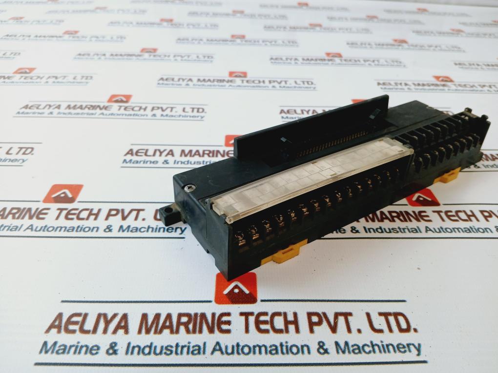 Yoshida Electric Ps7D-50V4 125V 1A Terminal Block