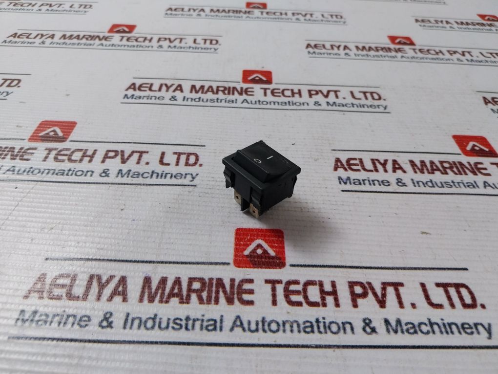 A4 T125/55-t125 Rocker Switch – Aeliya Marine