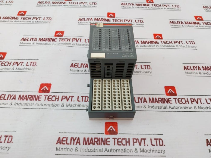 Abb Ax521 B4 Analog Input/Output Module 4Ai 4Ao 24Vdc – Aeliya Marine