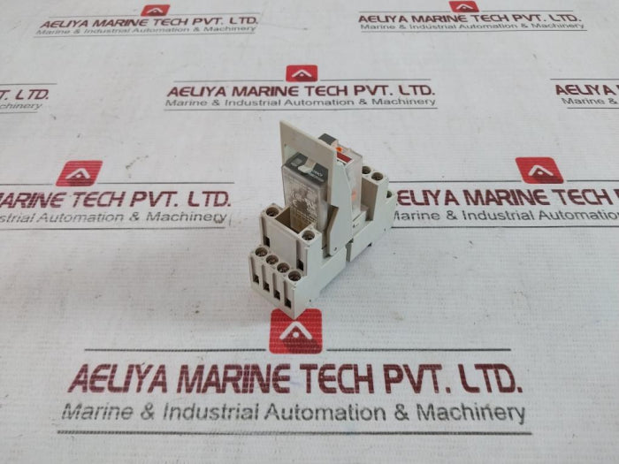 Abb Cr-m4Ss Standard Socket With Cr-m230Ac4 Interface Relay 1Svr405651 ...