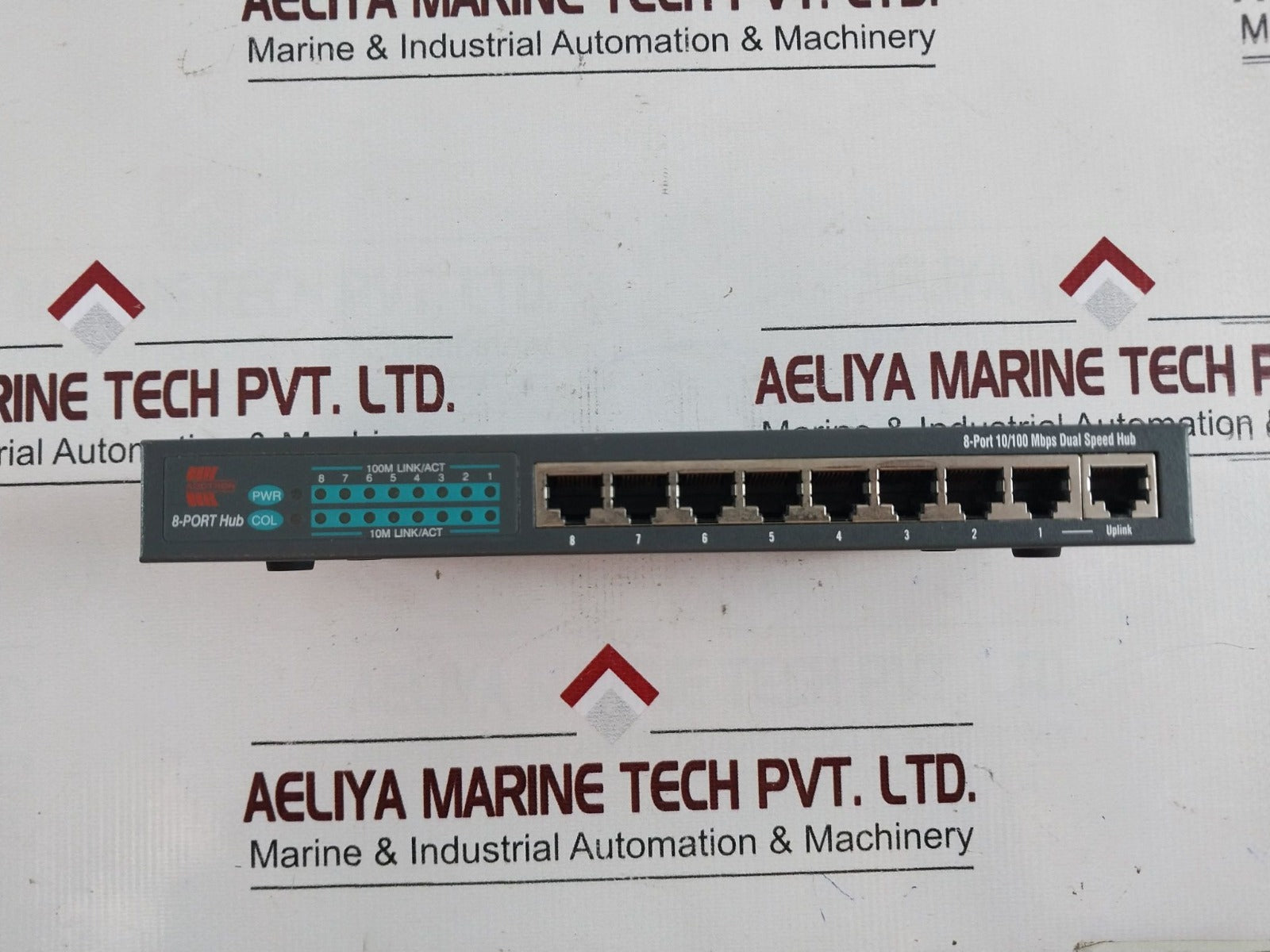 Addtron 8-port 10/100 Mbps Dual Speed Hub