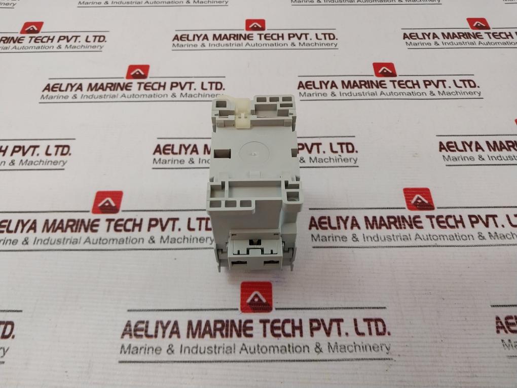 Allen-bradley 100-c09*10 Contactor Ser A 110V 50/60Hz