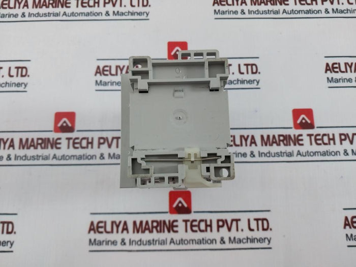 Allen-bradley 100-c55E*00 Safety Contactor 24V Dc 85A Ac-3 690V