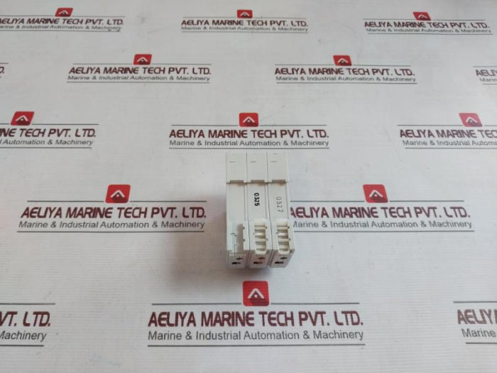 Allen-bradley 1492-cb2 Circuit Breaker Ser:C G 060, Ac420V, Ac300V Dc65V 25A 5Ka