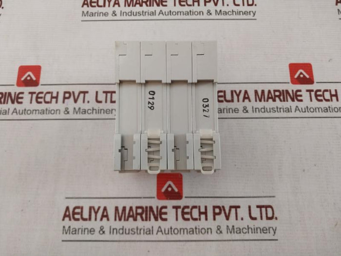 Allen-bradley 1492-cb3 Circuit Breaker Ser:B 300Vac 25A 6A 277Vac