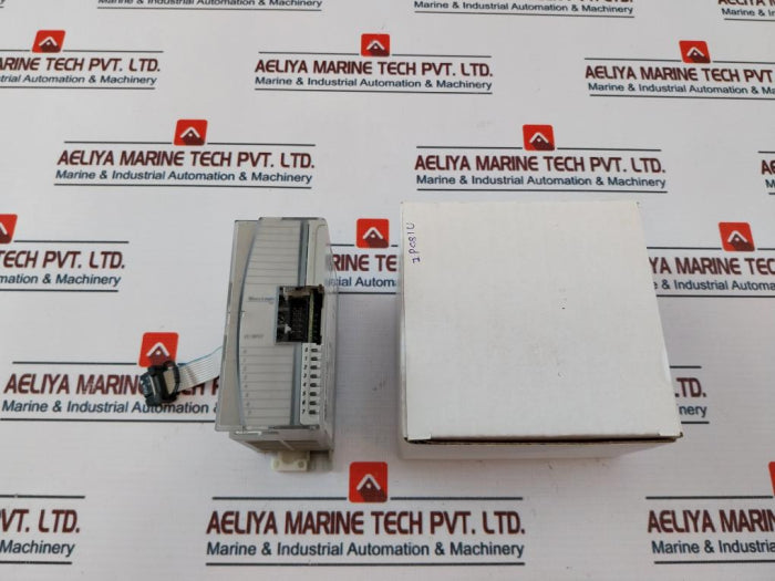 Allen-bradley 1762-iq8 Input Module