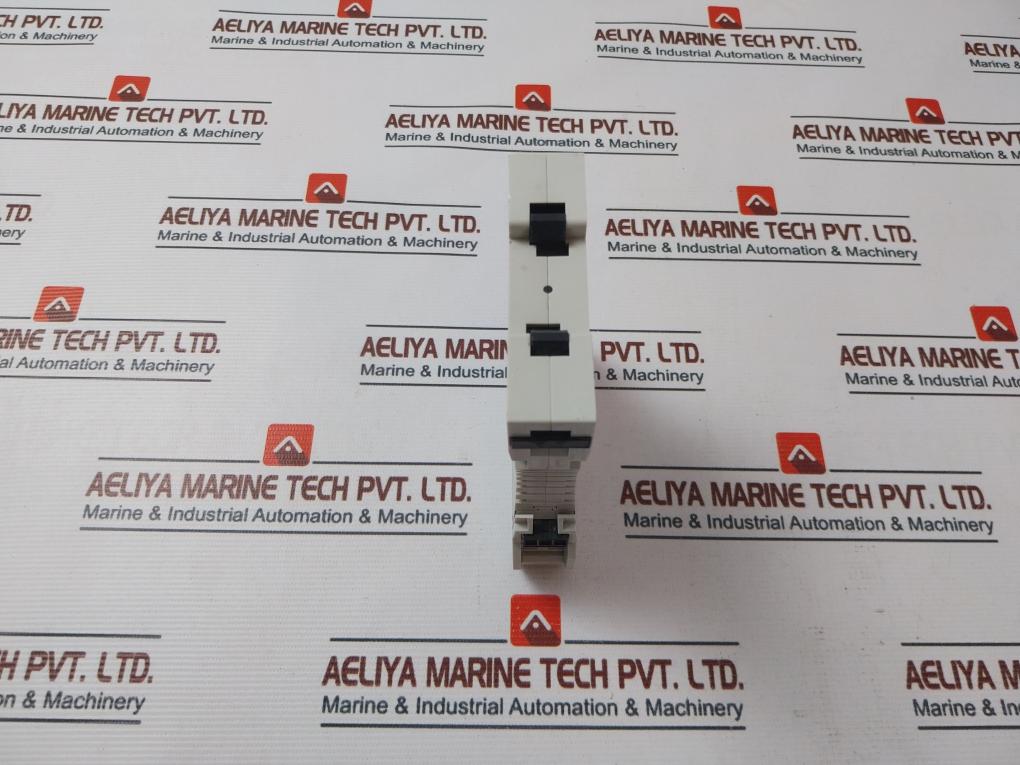 Allen-bradley 1783-us05T Unmanaged Ethernet Switch 4W 6Va 50-60Hz
