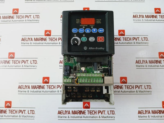 Allen-bradley 22B-a2P3N104 Series A Powerflex 40 Ac Drive 0.4Kw/0.5Hp 240V