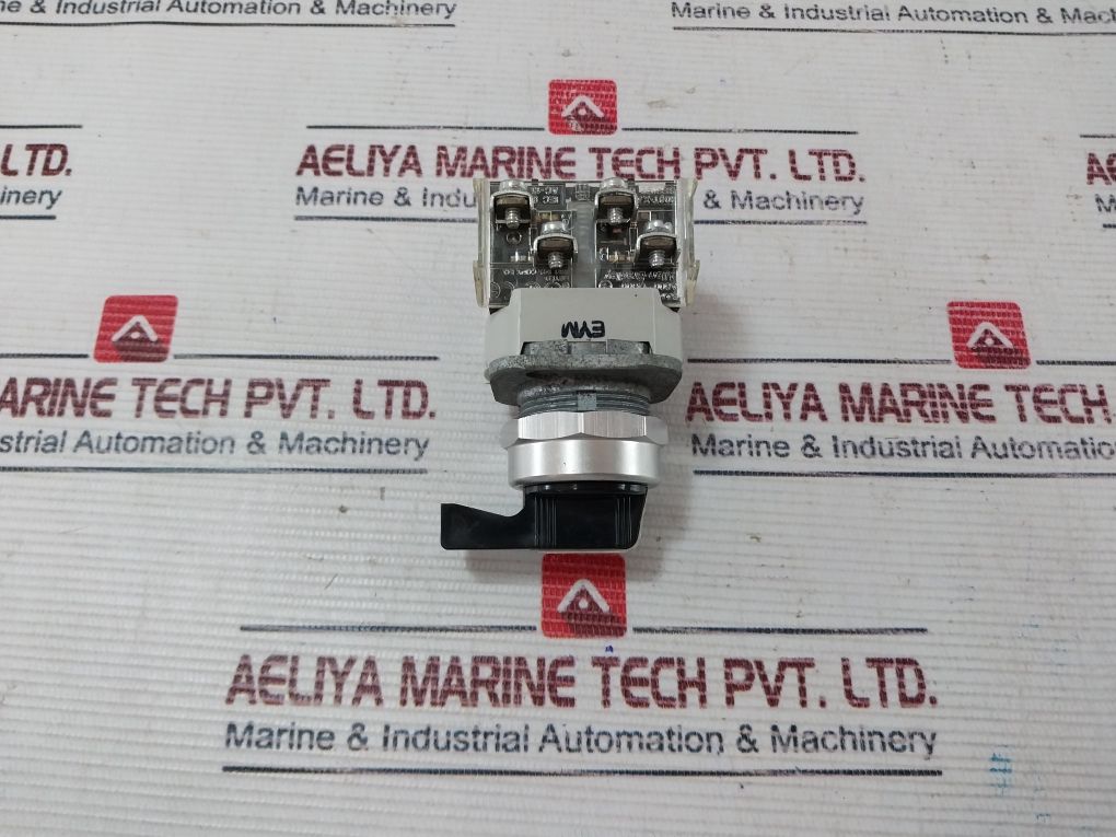 Allen-bradley 800T-xa Selector Switch Series D 800T-j17Kc1