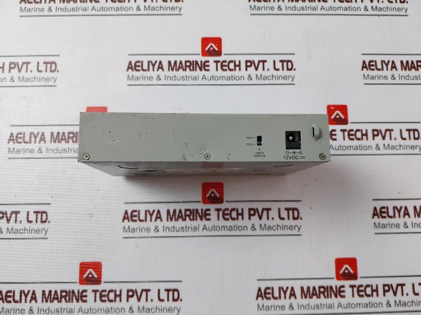 Allied Telesis At-fs705Efc/Sc Fast Ethernet Switch 4 Port