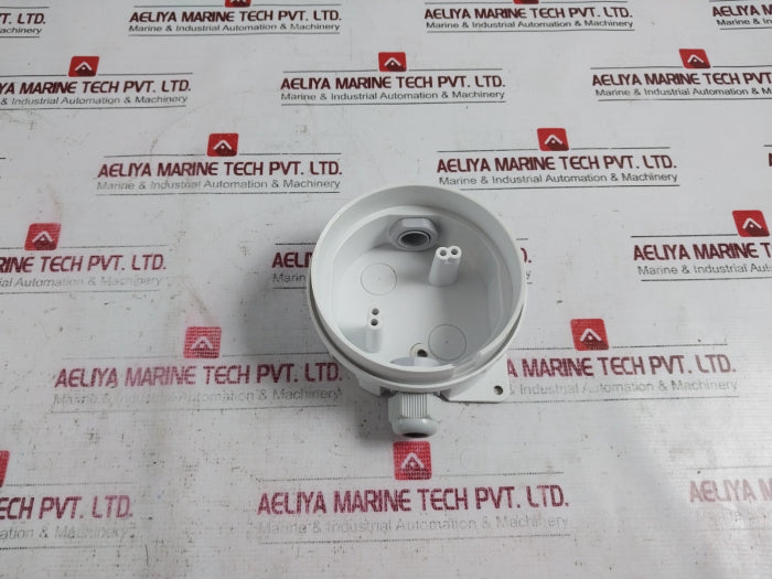 Apollo 38531-931 Deckhead Mounting Box, M20