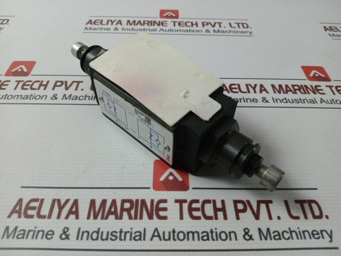 aron-am3qfabc004-modular-flow-regulator-valve