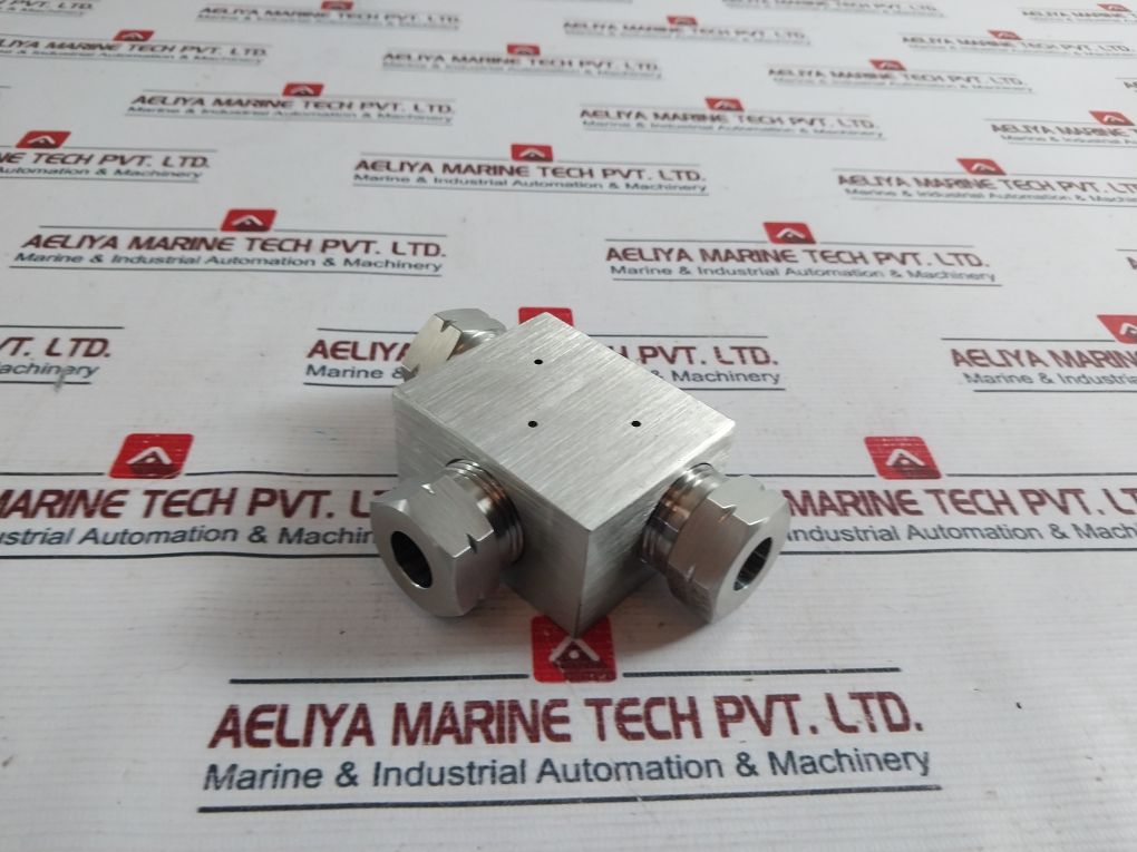 Autoclave Engineers Ct9990 High Pressure Tee Valve Cs21640-02-ae