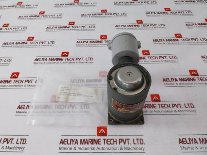 B-n Seiki Mt-404K 3 Way Solenoid  Magnet Valve 1/2 Dc24V