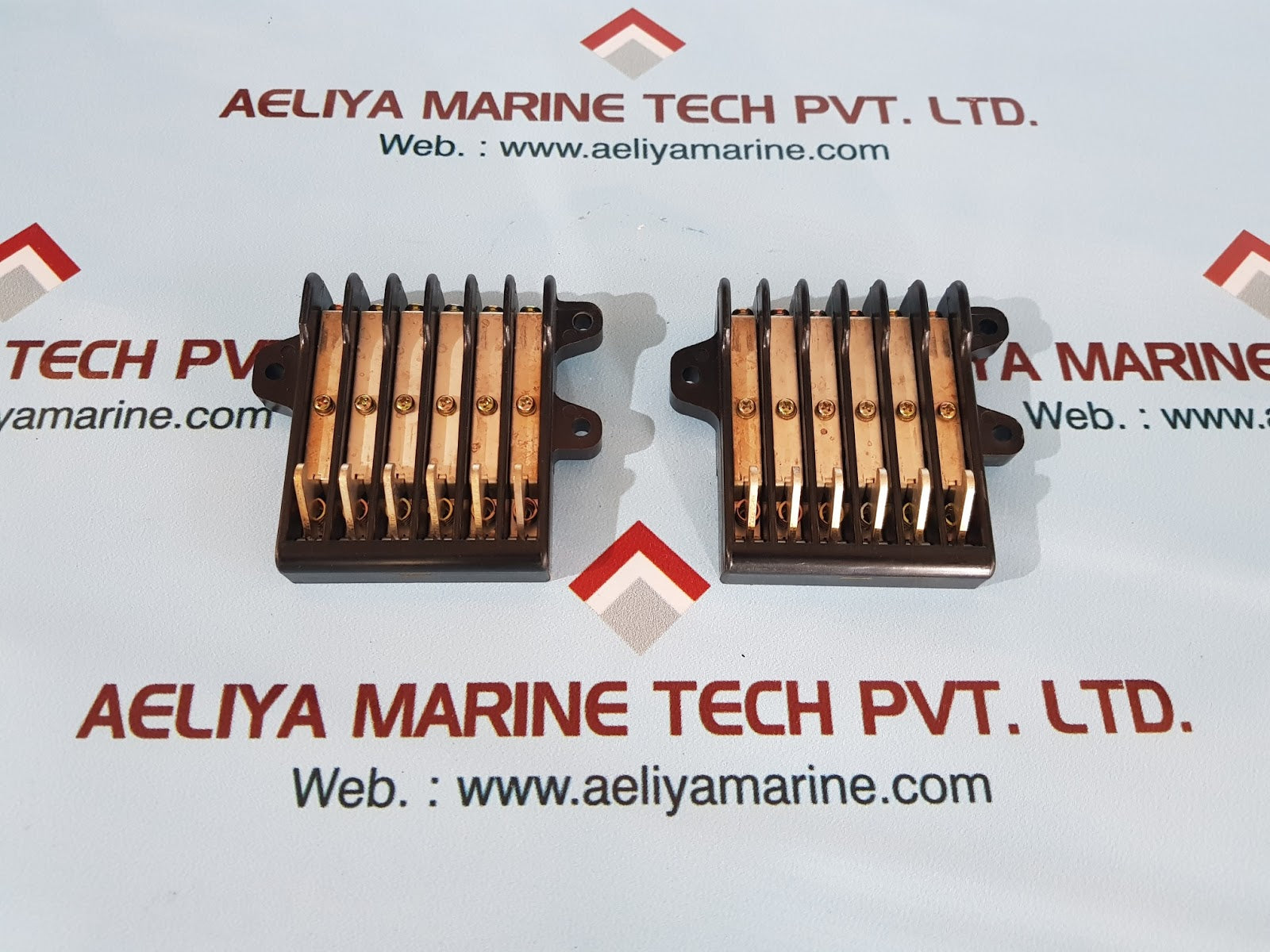 Terasaki frame side auxilary contact block set