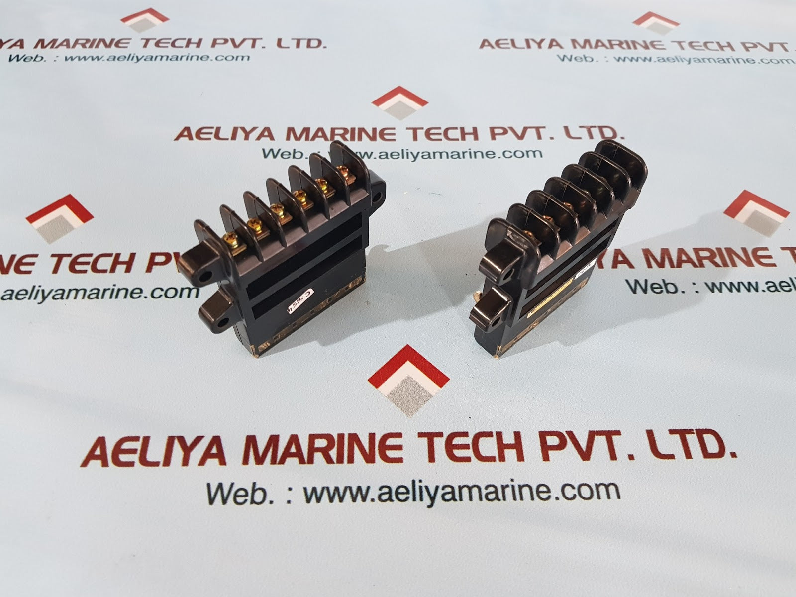 Terasaki frame side auxilary contact block set