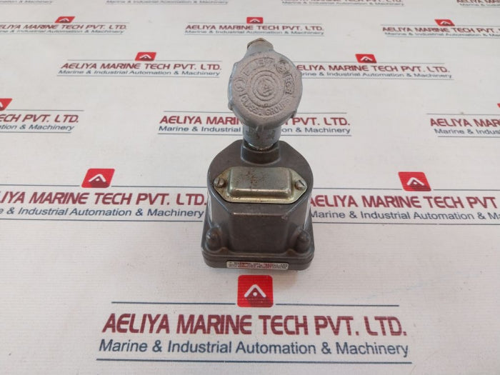 Barksdale D2H-a150Ss Pressure Or Vacuum Actuated Switch