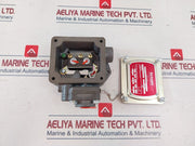 Barksdale P1H-k340-gl Pressure Switch With Test Cock 137 Bar