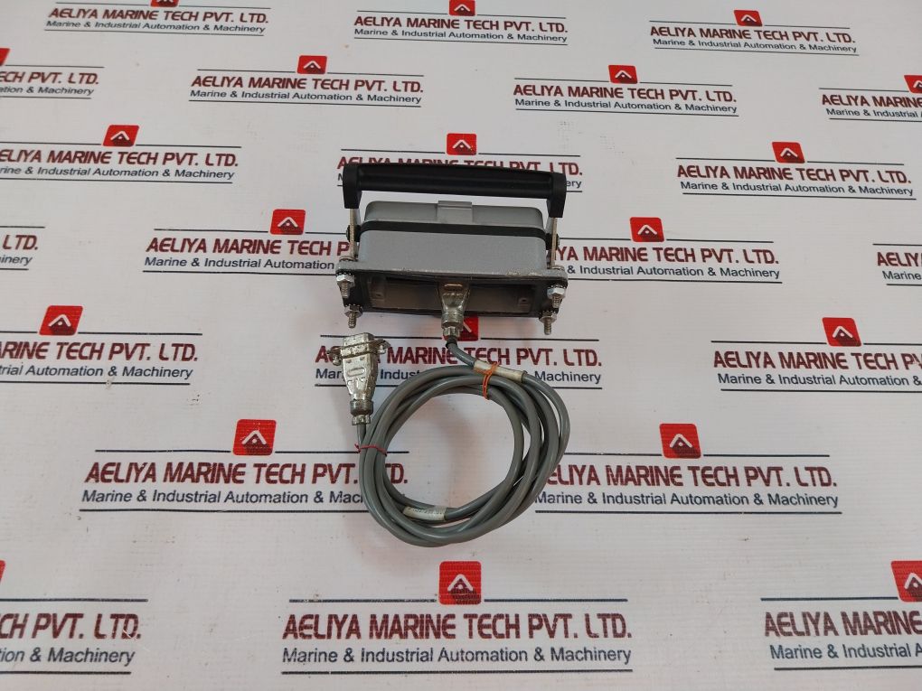 Belden Awm 2464 Connector Cable Av0352