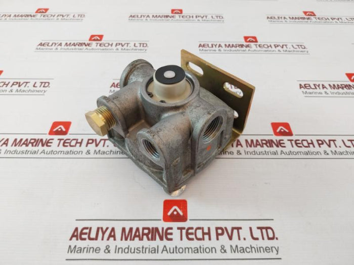 Bendix T-294866-d Air Brake Valve Ser 4 2024065