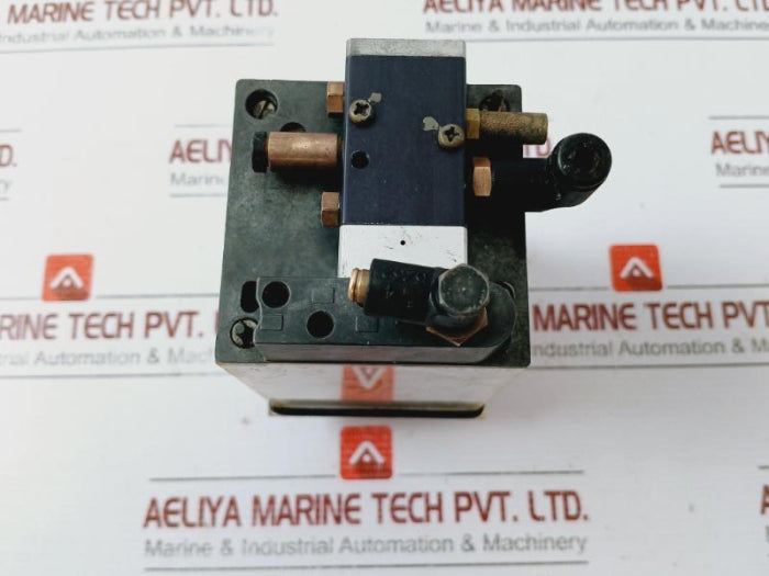 Bosch 0 820 215 102 Pneumatic Timer 0-100 S  