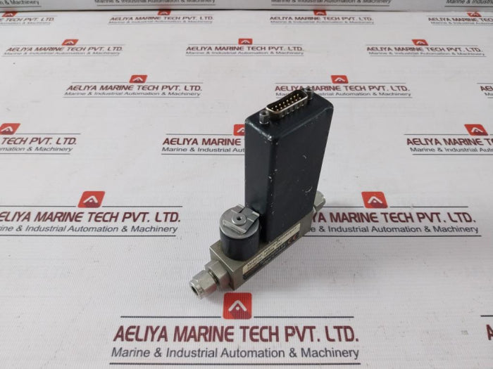 Brooks 5850Tr/Ga1C2B2Aacf 5850 Tr Series Mass Flow Controller 0–5Vdc 100 Bar