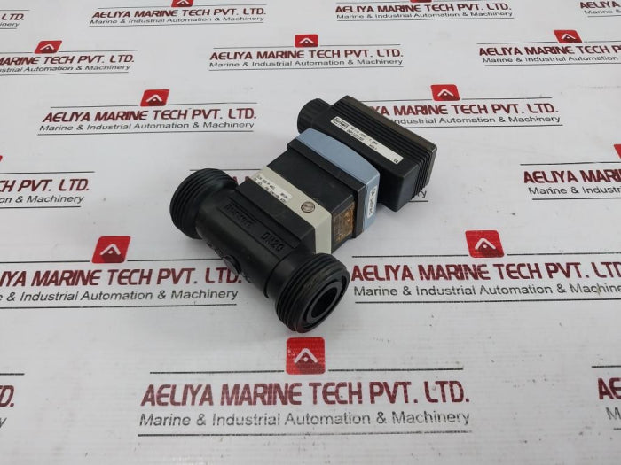 Burkert Se30/8030 Solenoid Valve With Flow Paddle Wheel Pp D25 Fkm Dn20