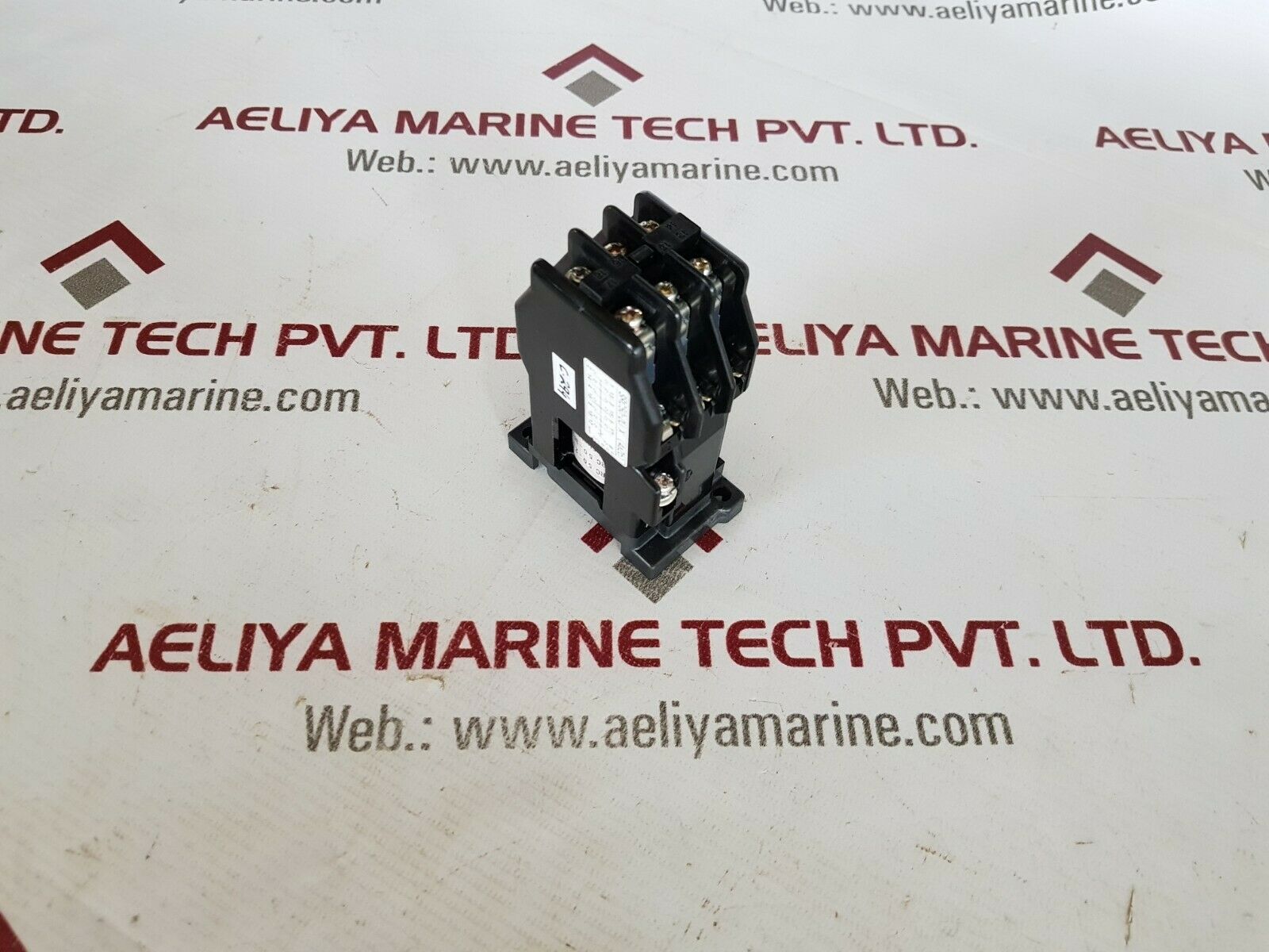 Fuji Electric Src50-2U/X(4A2B) Auxiliary Relay New