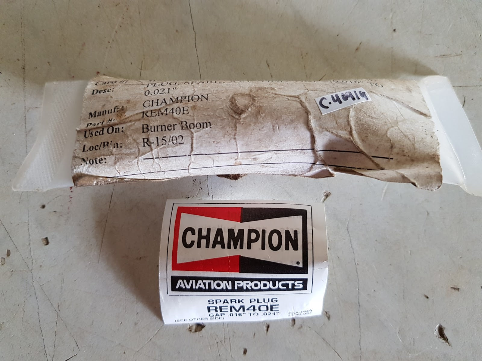 champion rem40e spark plug