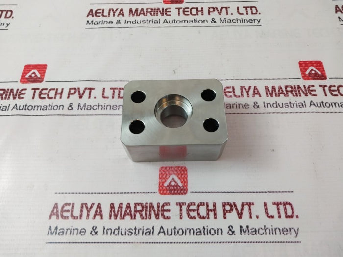 Cameron 2725422-01 Square Flange