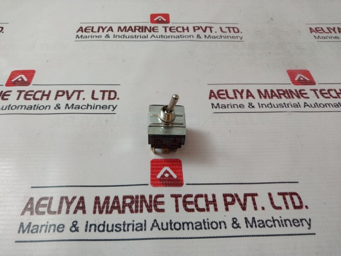 Lot Of 2X Carling 27682 Toggle Switch 10A/250Vac, 15A/125Vac