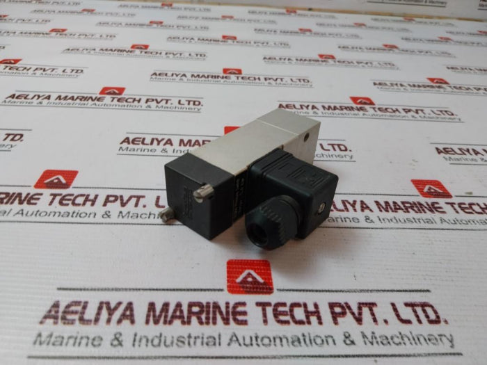 Caterpillar 0.00.6-71.35.00-56 Engine Pressure Switch 0…6 Bar