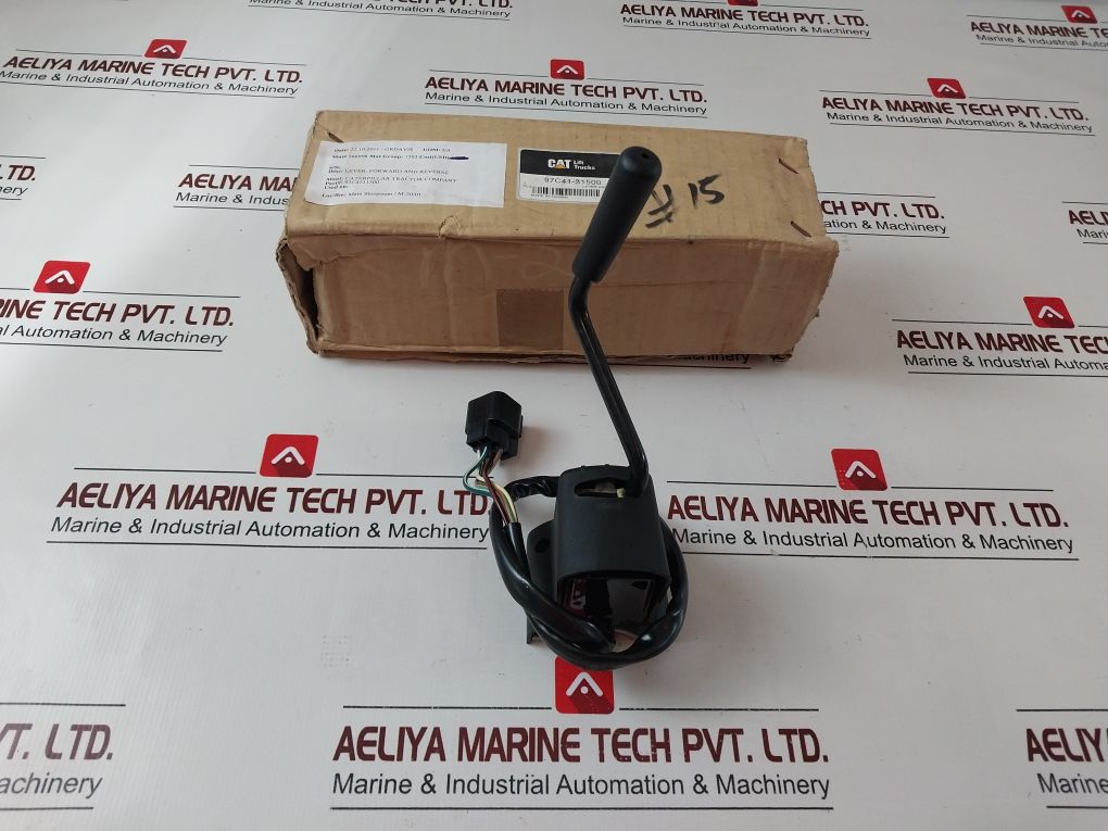 Caterpillar 97C41-31500 Forward And Reverse Lever