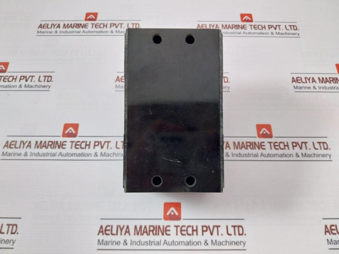 Changshu Cm1-100L/3300 Plastic Shell Type Circuit Breaker 50Hz/60Hz 10In Ui 800V